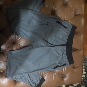 Under Armour Men's Charcoal Athletic joggers